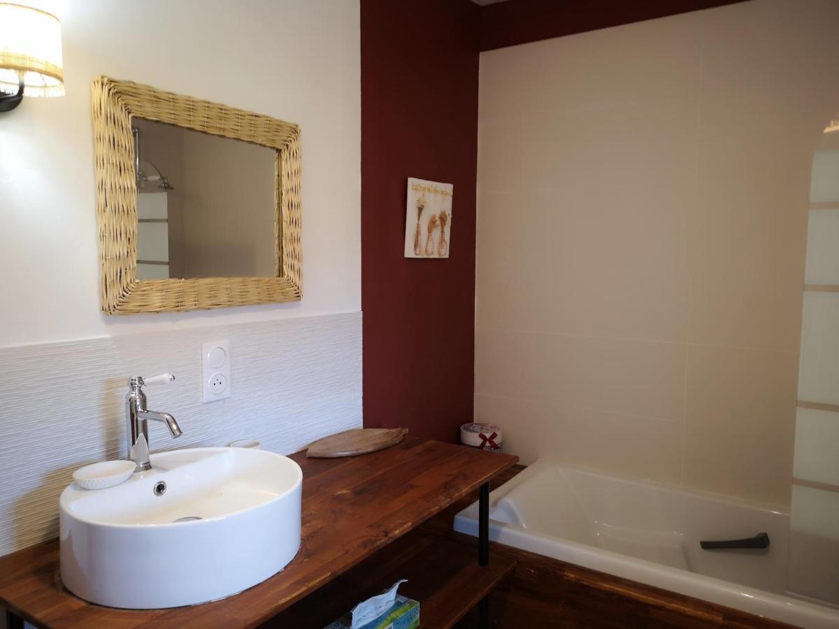 Au Gray Du Temps Suspendu Bed & Breakfast Pleslin-Trigavou Exterior foto