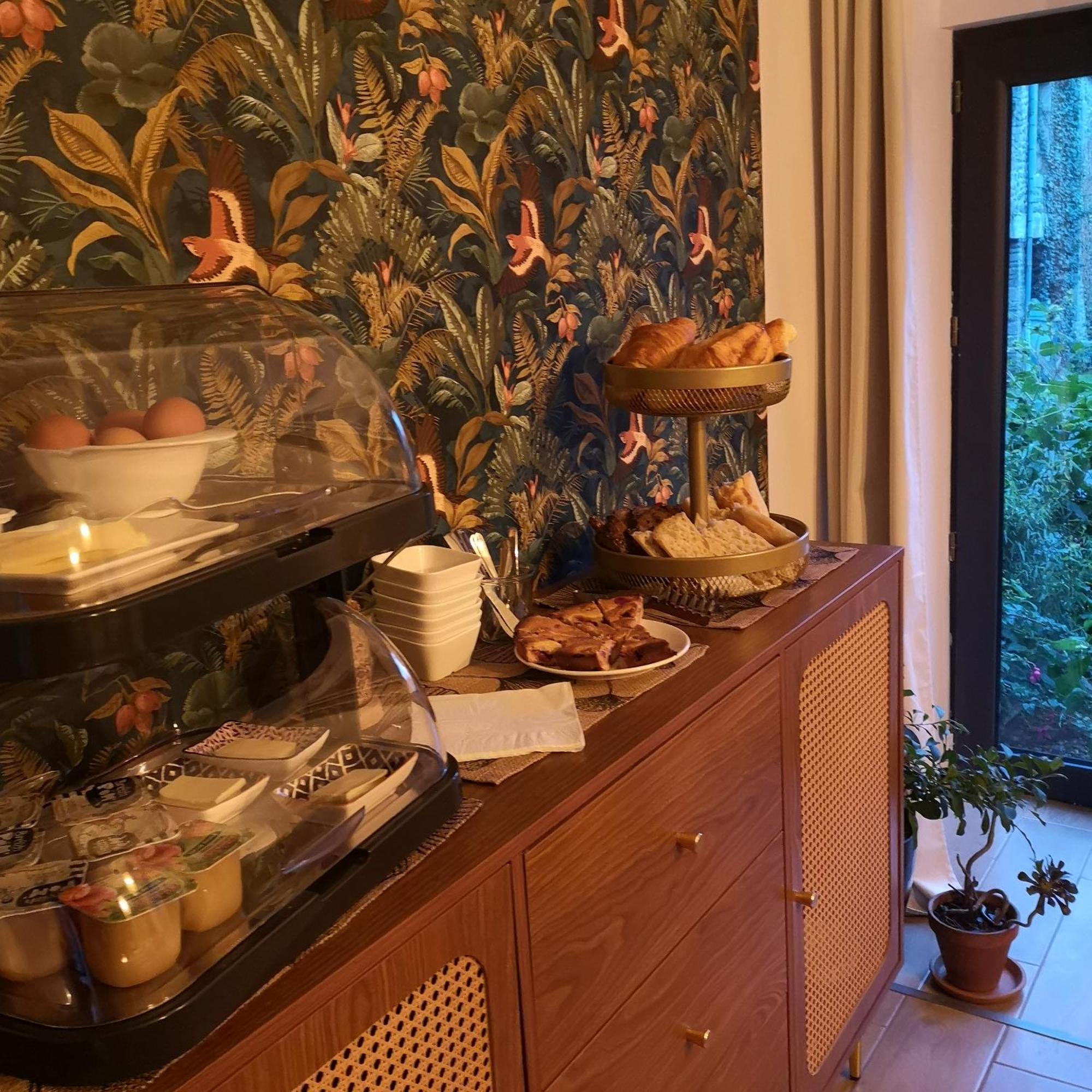 Au Gray Du Temps Suspendu Bed & Breakfast Pleslin-Trigavou Exterior foto